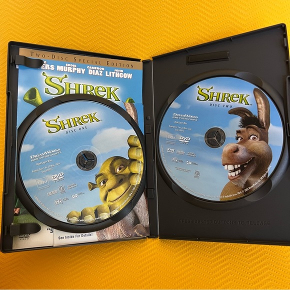 3 Movies: Shrek Collection DVDs. - Picture 4 of 8